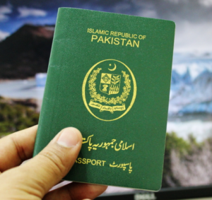 visit visa for paris from pakistan