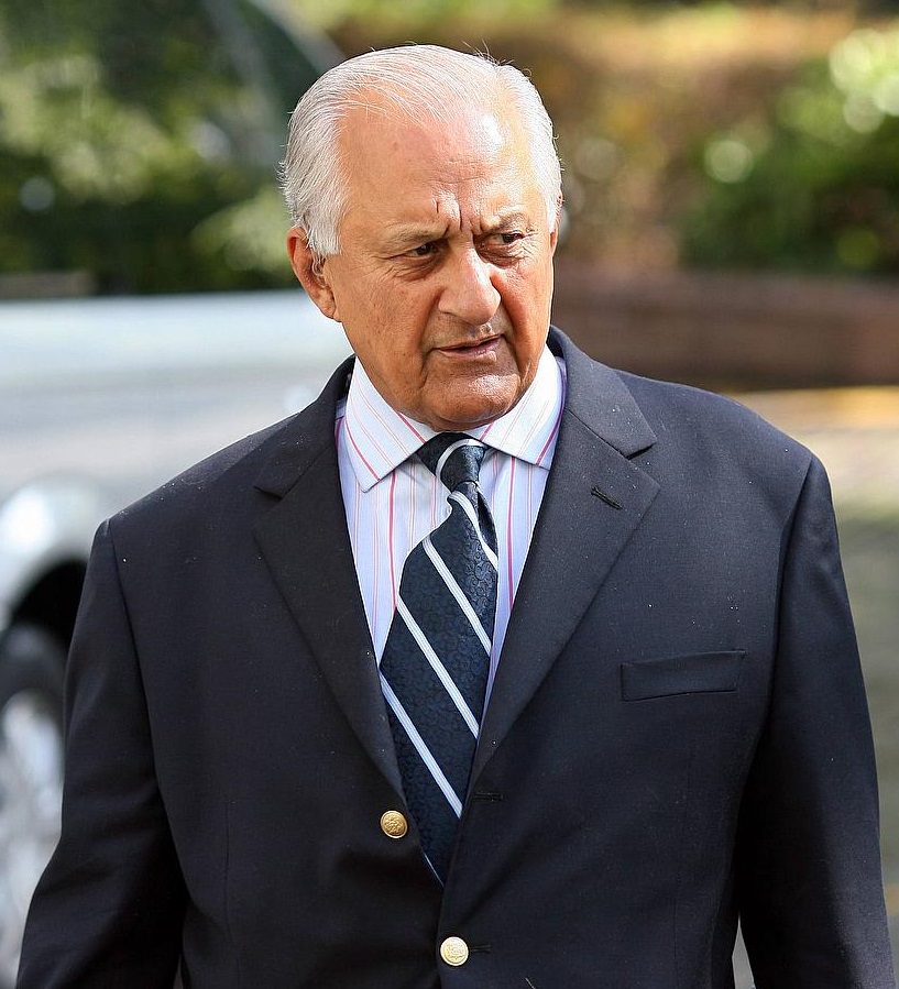 Shahryar M Khan Shahryar M Khan